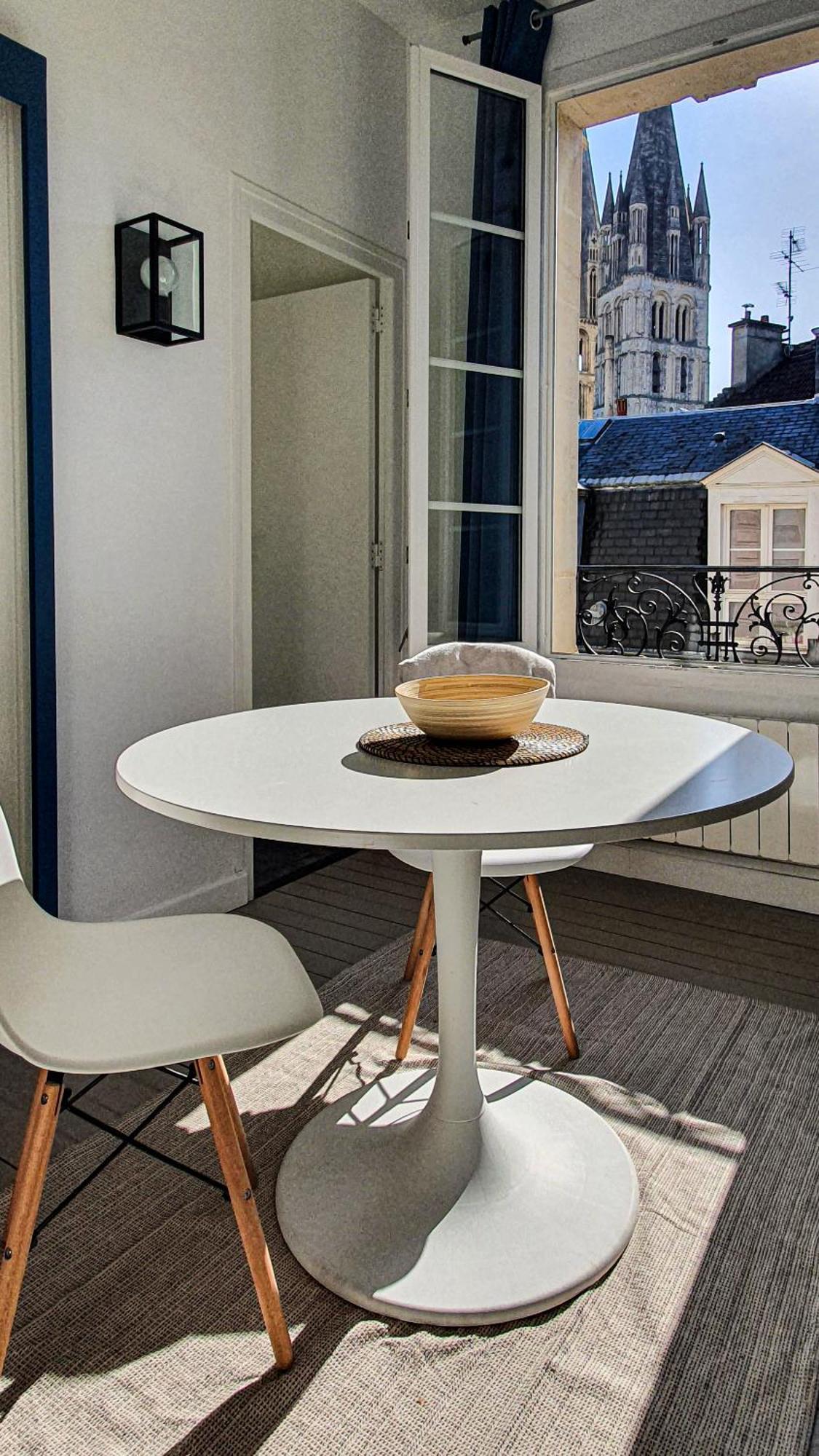 Charming Studio With View Of The Abbaye-Aux-Hommes Caen Cameră foto